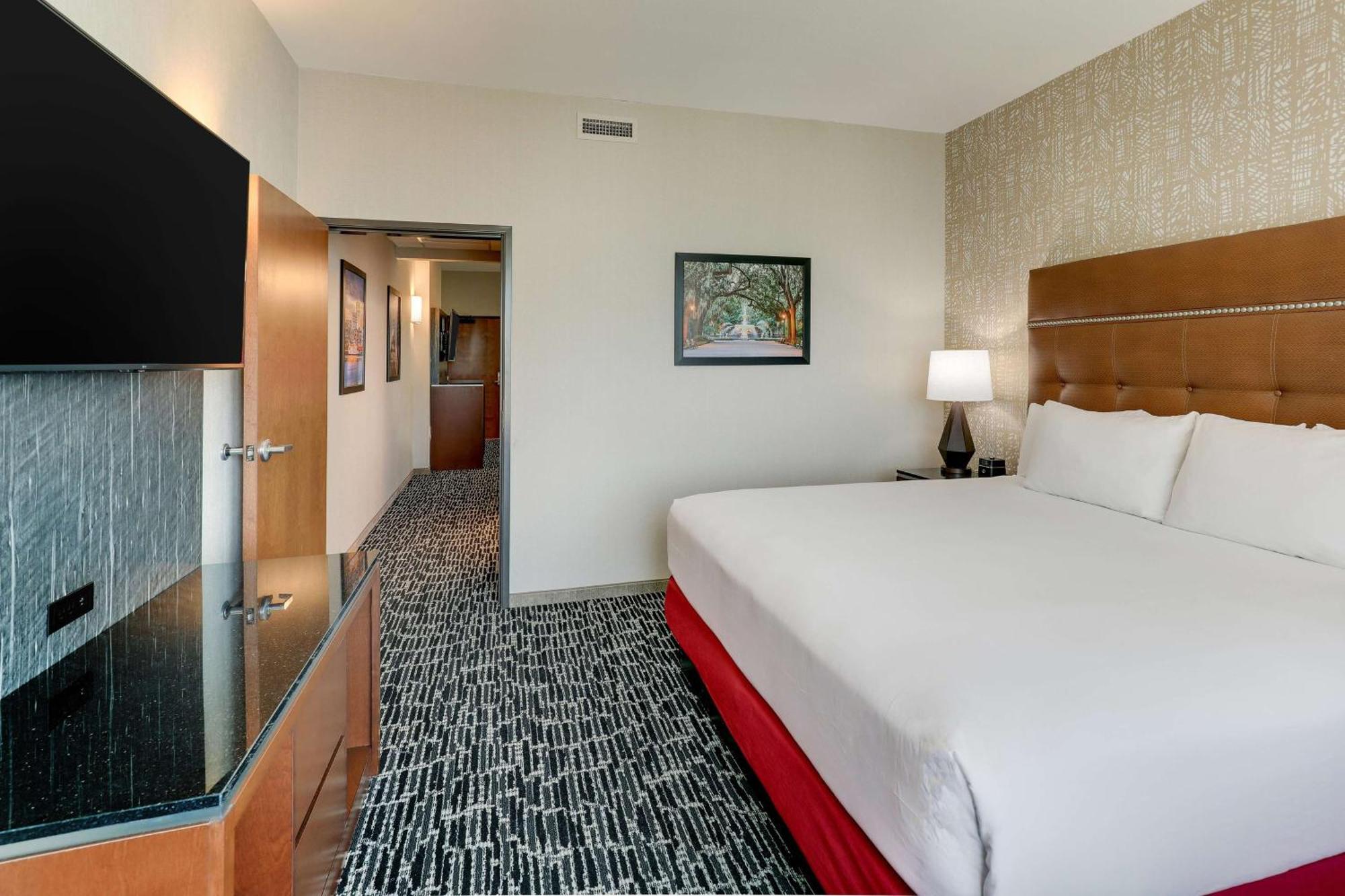 Drury Plaza Hotel Savannah プーラー エクステリア 写真