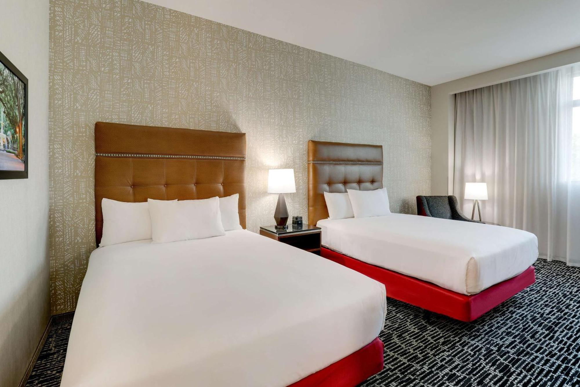Drury Plaza Hotel Savannah プーラー エクステリア 写真