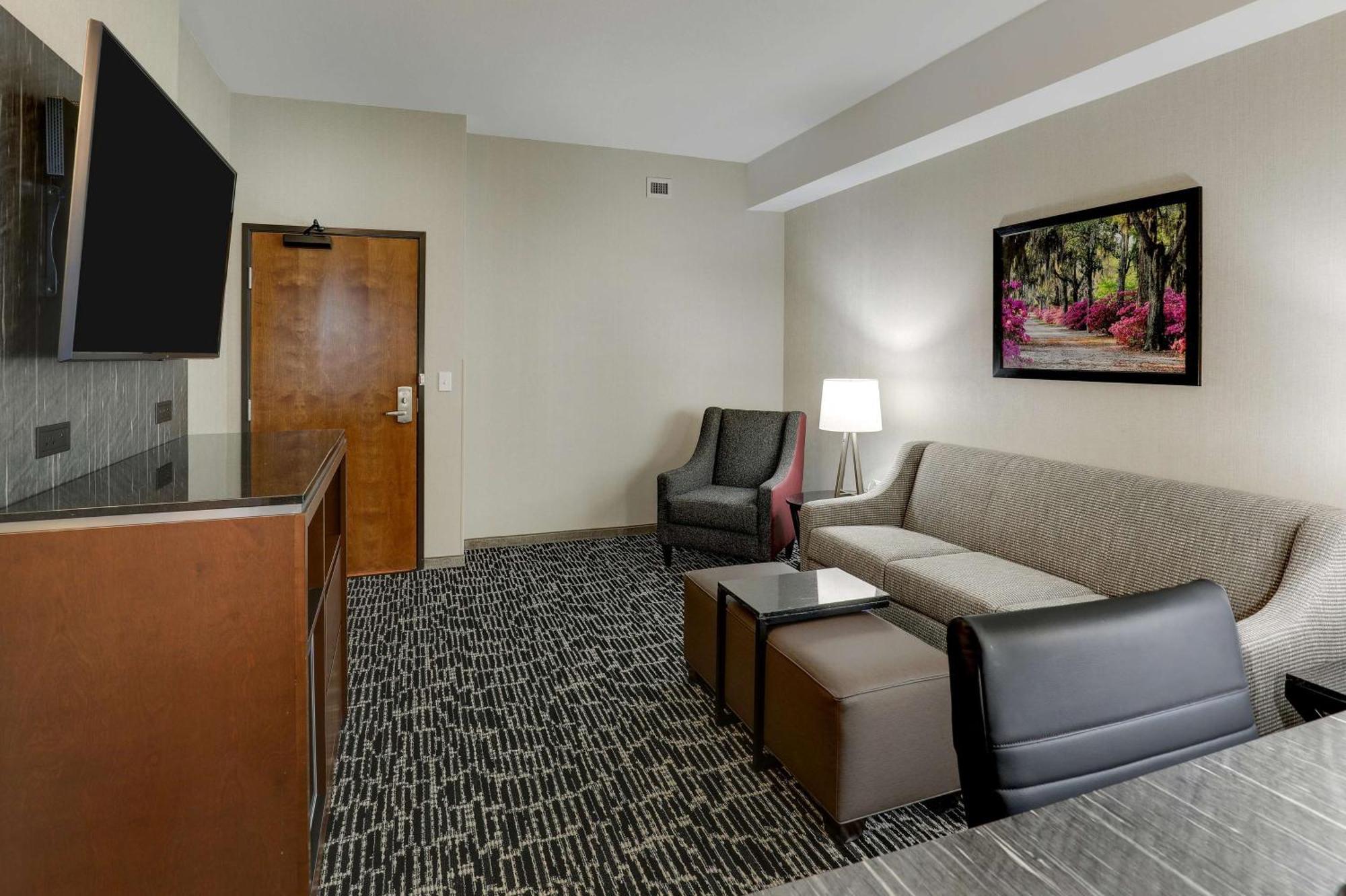 Drury Plaza Hotel Savannah プーラー エクステリア 写真