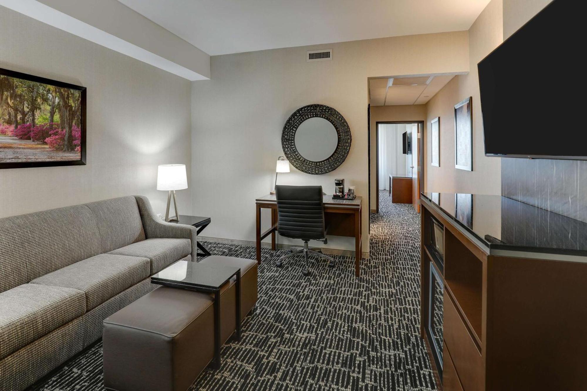 Drury Plaza Hotel Savannah プーラー エクステリア 写真