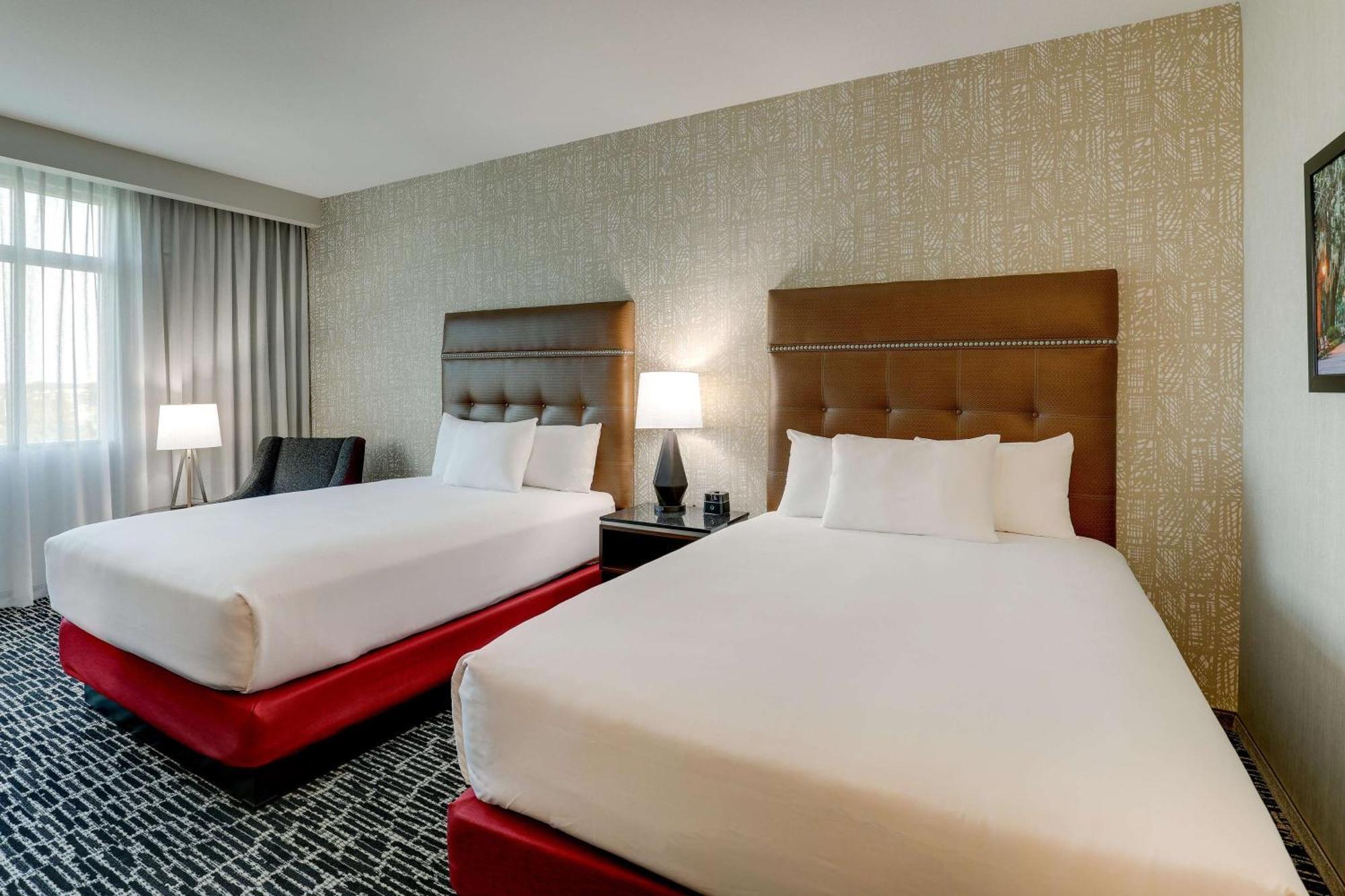 Drury Plaza Hotel Savannah プーラー エクステリア 写真