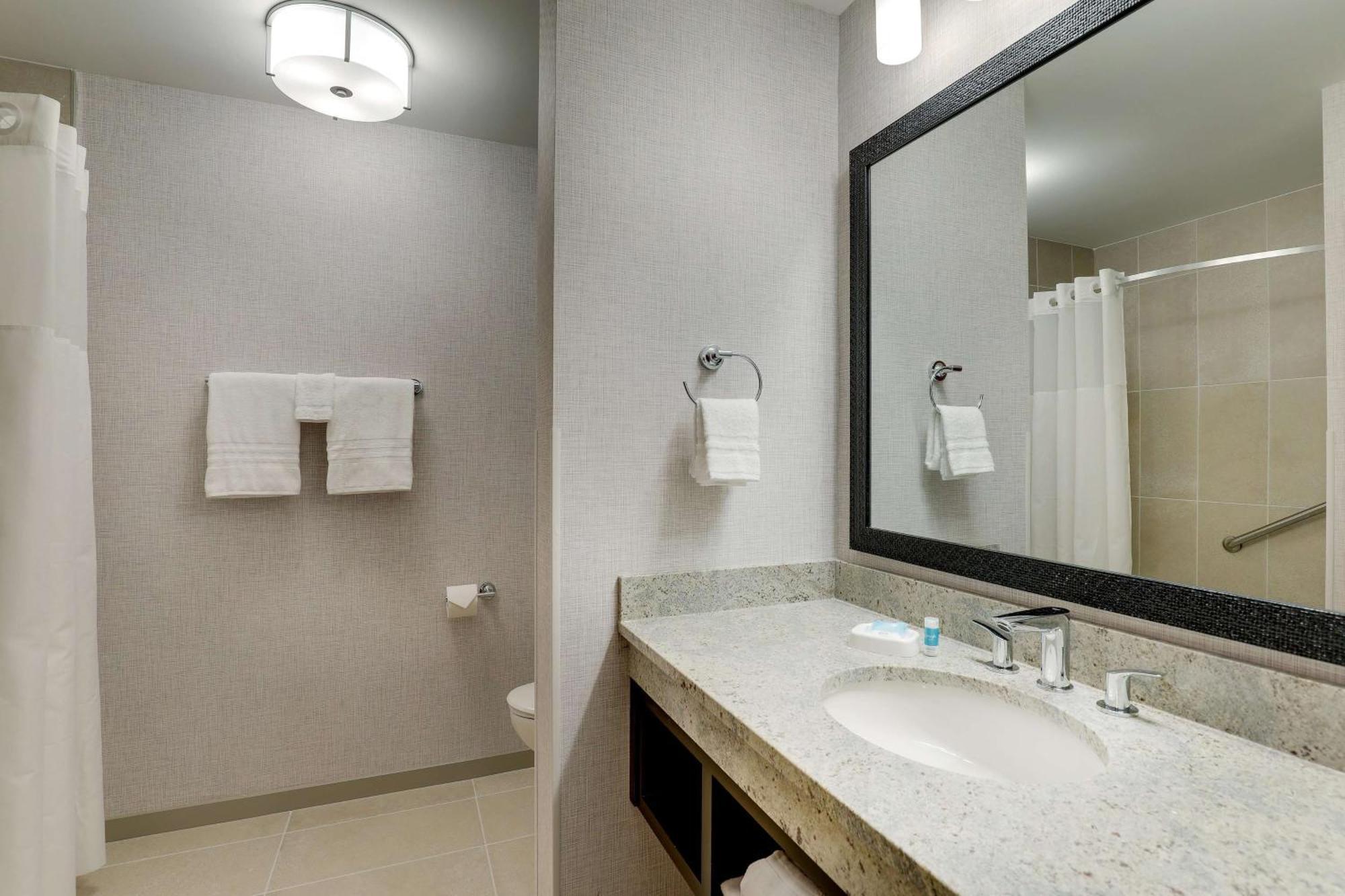Drury Plaza Hotel Savannah プーラー エクステリア 写真