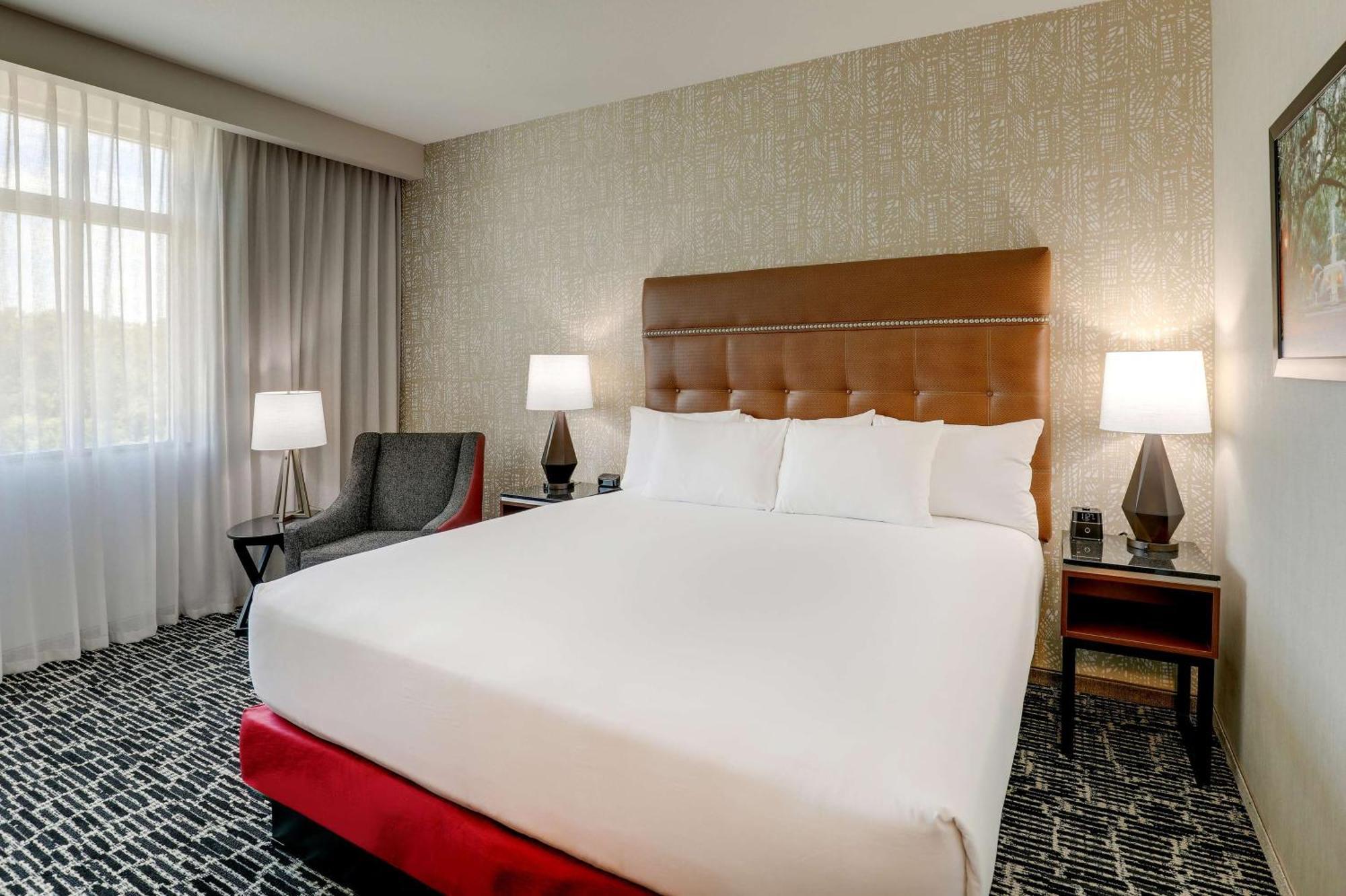 Drury Plaza Hotel Savannah プーラー エクステリア 写真