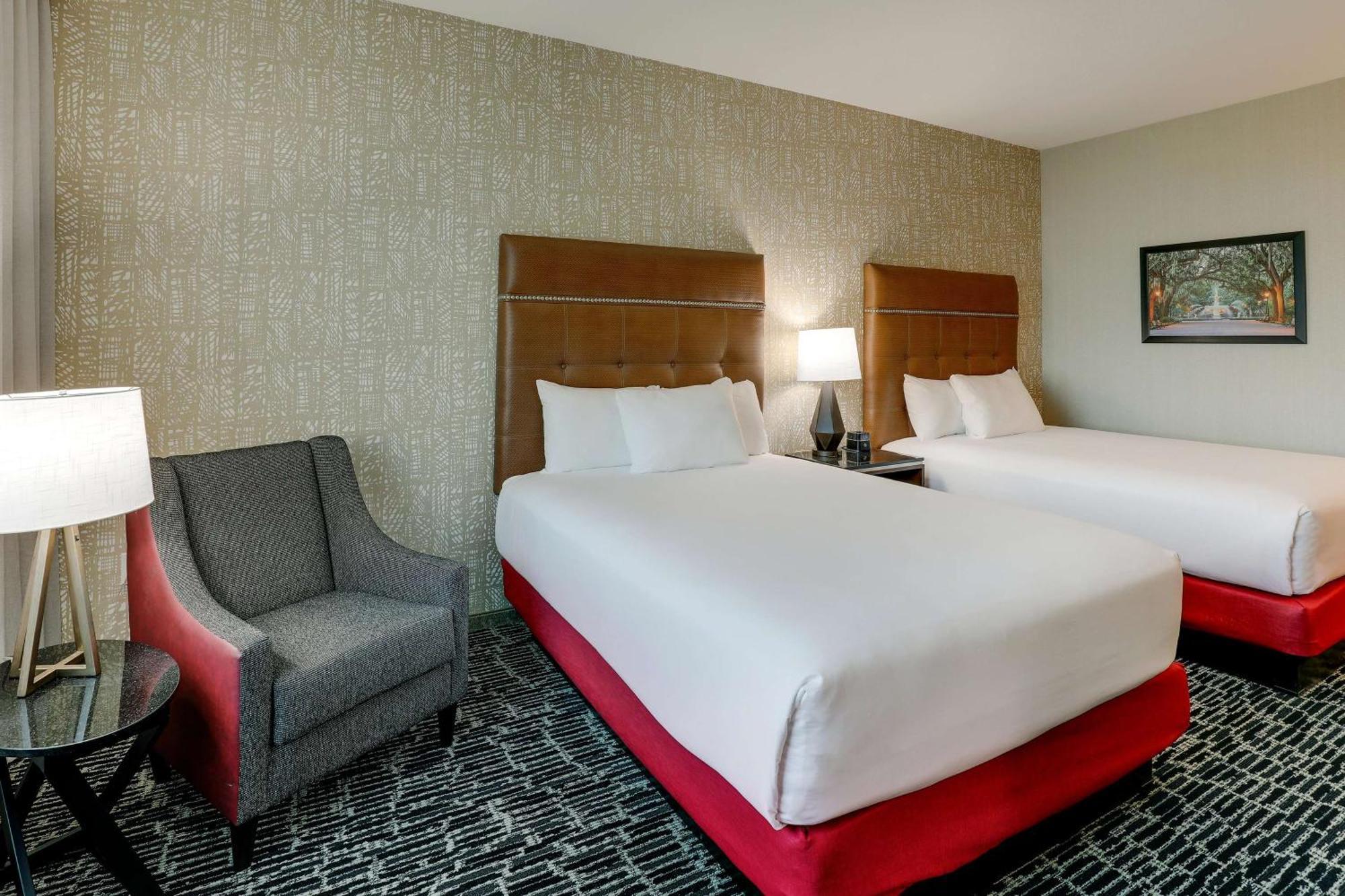 Drury Plaza Hotel Savannah プーラー エクステリア 写真