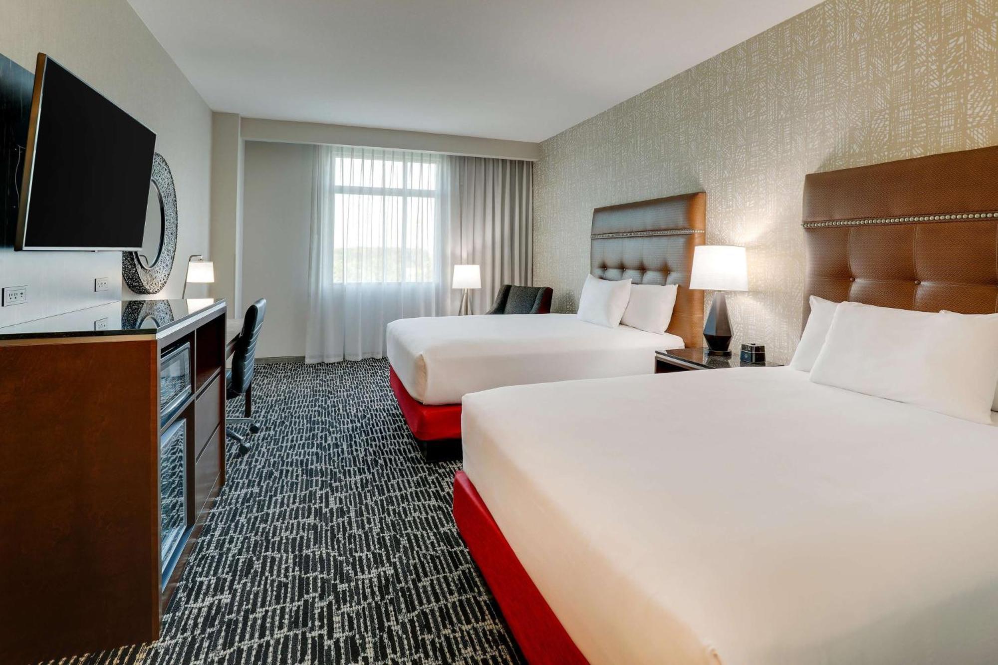 Drury Plaza Hotel Savannah プーラー エクステリア 写真