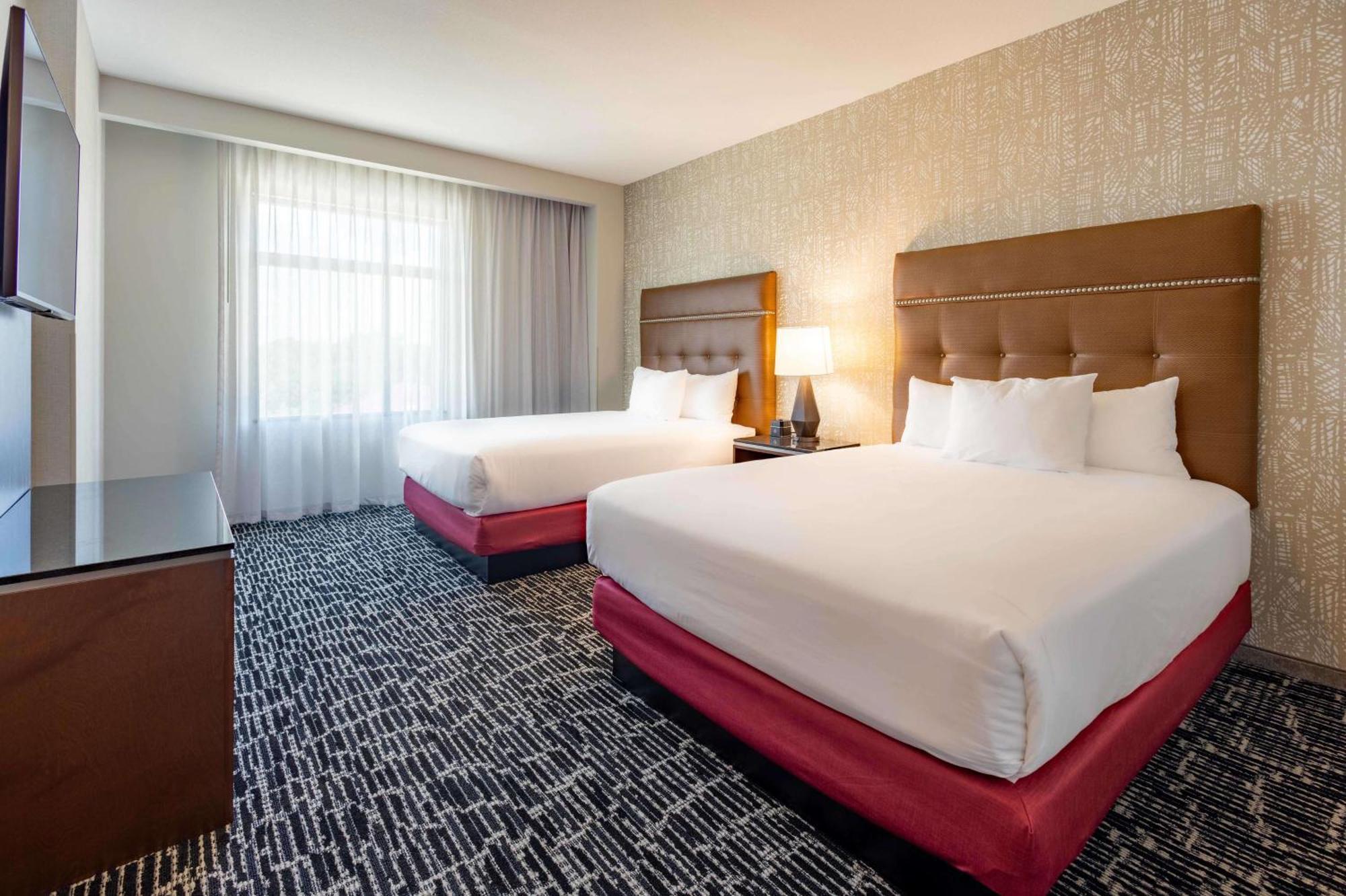 Drury Plaza Hotel Savannah プーラー エクステリア 写真